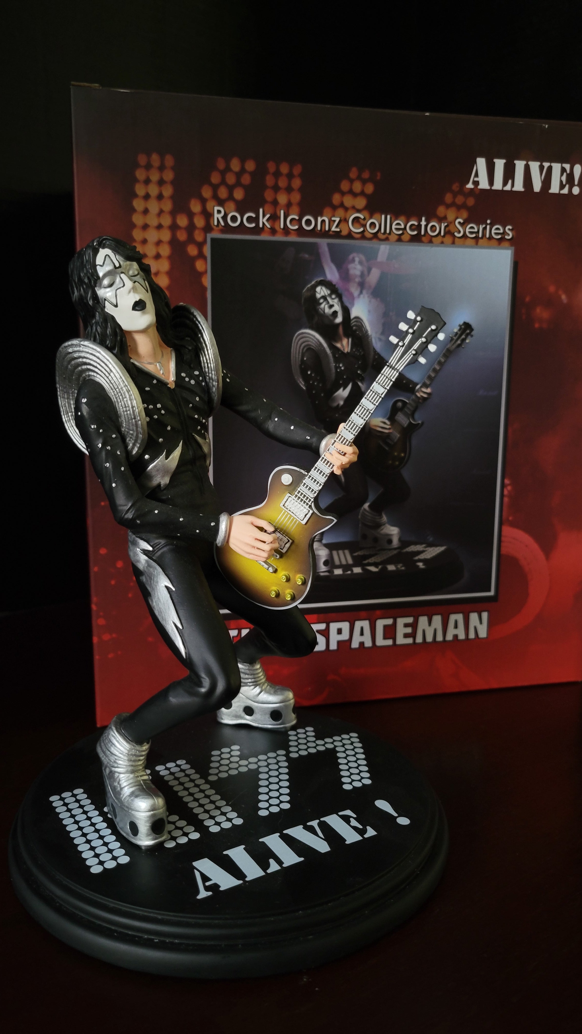 KISS Ace Frehley Alive 2017 Knucklebonz Rock Iconz – Izzy Rock