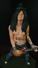 Cargar imagen en el visor de la galería, Guns N’ Roses Slash 2005 Knucklebonz Rock Iconz