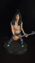 Cargar imagen en el visor de la galería, Guns N’ Roses Slash 2005 Knucklebonz Rock Iconz