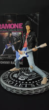 Ladda upp bild till gallerivisning, Johnny Ramone 2018 Knucklebonz Rock Iconz