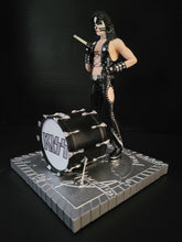 Lade das Bild in den Galerie-Viewer, Kiss Peter Criss Hotter than Hell 2017 Knucklebonz Rock Iconz