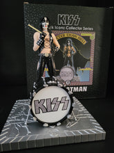 Lade das Bild in den Galerie-Viewer, Kiss Peter Criss Hotter than Hell 2017 Knucklebonz Rock Iconz