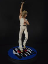 Load image into Gallery viewer, The Who Roger Daltrey 2009 Knucklebonz Rock Iconz