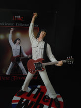 Load image into Gallery viewer, The Who Pete Townshend Knucklebonz Rock Iconz
