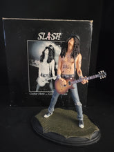 Cargar imagen en el visor de la galería, Guns N’ Roses Slash 2005 Knucklebonz Rock Iconz