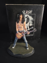 Cargar imagen en el visor de la galería, Guns N’ Roses Slash 2005 Knucklebonz Rock Iconz