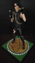 Load image into Gallery viewer, Alice Cooper 2017 Knucklebonz Rock Iconz