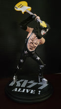 Carica l'immagine nel visualizzatore di Gallery, KISS 2017 Knucklebonz Rock Iconz Paul Stanley KISS Alive!