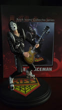 Carica l'immagine nel visualizzatore di Gallery, KISS 2019 Knucklebonz Rock Iconz Ace Frehley KISS ALIVE!