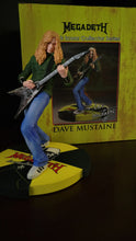 Carica l'immagine nel visualizzatore di Gallery, Megadeth 2017 Knucklebonz Rock Iconz Dave Mustaine