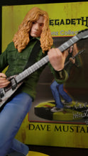 Carica l'immagine nel visualizzatore di Gallery, Megadeth 2017 Knucklebonz Rock Iconz Dave Mustaine