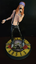 Cargar imagen en el visor de la galería, Guns N’ Roses 2018 Knucklebonz Rock Iconz Axl Rose