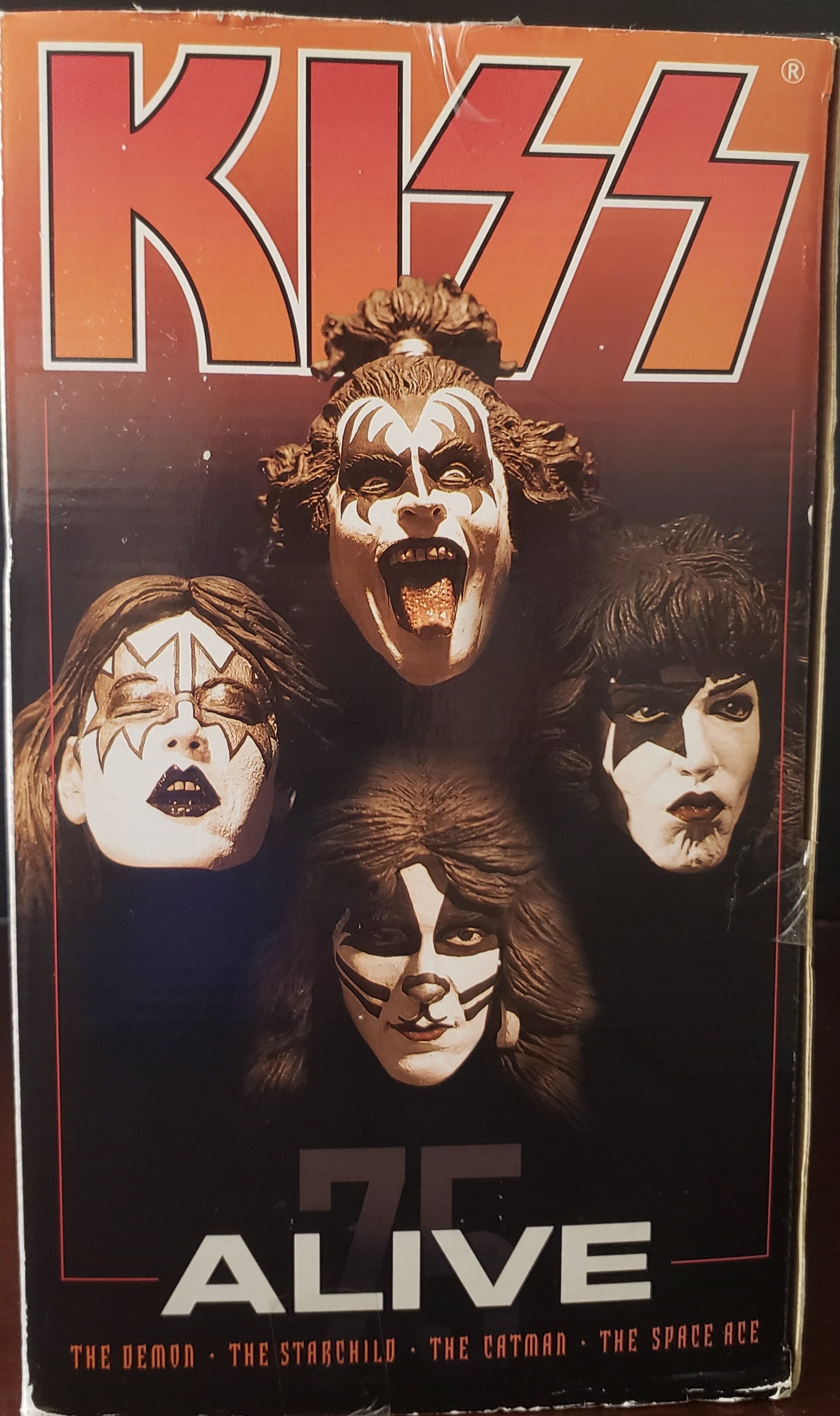 Kiss McFarlane Alive Deluxe Box Set with lighted stage – Izzy Rock  Collectibles