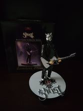 Muat gambar ke penampil Galeri, Ghost Nameless Ghouls (White Guitar) 2020 Knucklebonz Rock Iconz
