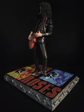 Carica l&#39;immagine nel visualizzatore di Gallery, Guns N’ Roses Slash 2022 Knucklebonz Rock Iconz
