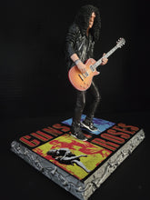 Carregar imagem no visualizador da galeria, Guns N’ Roses Slash 2022 Knucklebonz Rock Iconz
