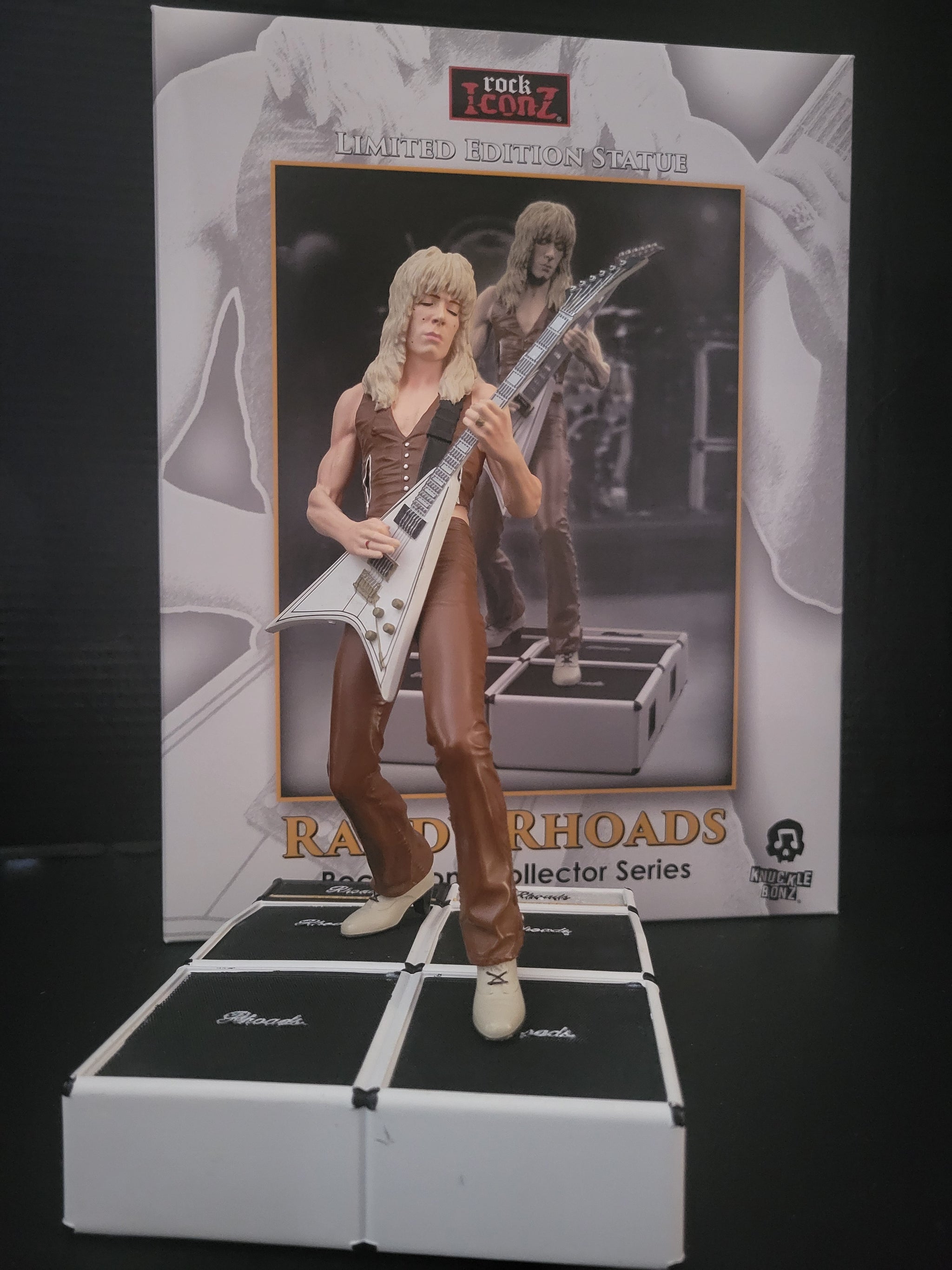 限定品RRV RANDY RHOADS OZZY knucklebonz Ozzy Randy Rhoads 2021 Knucklebonz Rock Iconz – Izzy Rock