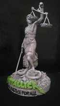Indlæs billede til gallerivisning Metallica Lady Justice KnuckleBonz Statue 2021
