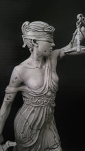 Indlæs billede til gallerivisning Metallica Lady Justice KnuckleBonz Statue 2021
