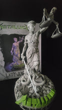 Indlæs billede til gallerivisning Metallica Lady Justice KnuckleBonz Statue 2021
