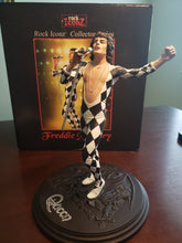 Afbeelding in Gallery-weergave laden, Queen Knucklebonz  Rock Iconz Freddie Mercury 
