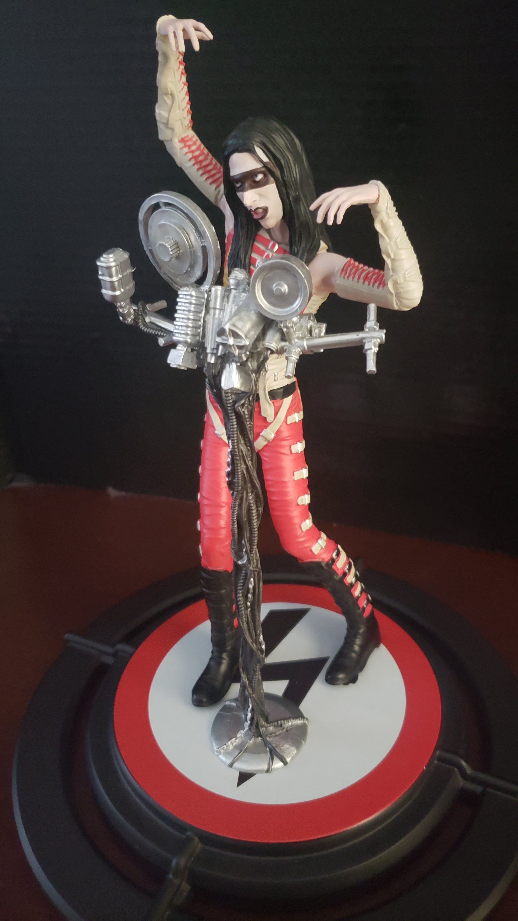 Marilyn Manson 2019 Knucklebonz Rock Iconz – Izzy Rock Collectibles