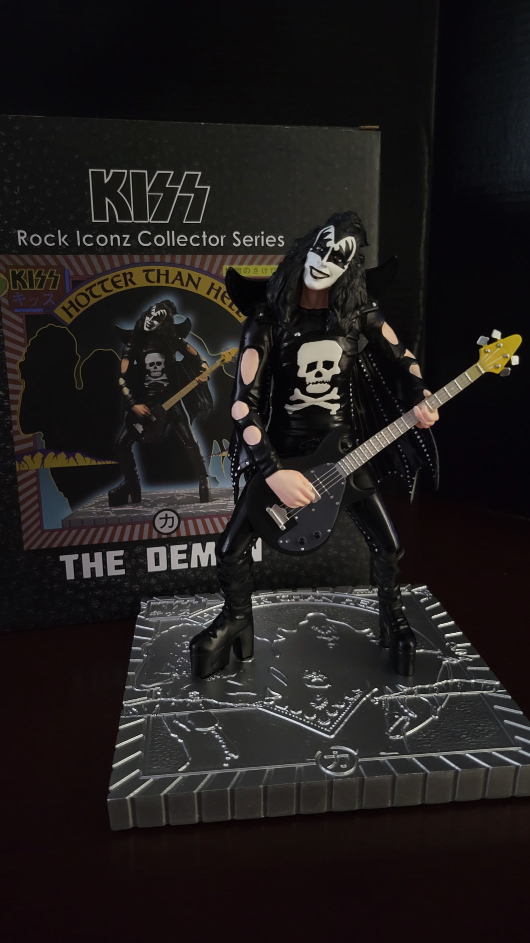 Kiss 2017 Gene Simmons Knucklebonz Rock Iconz