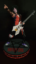 Cargar imagen en el visor de la galería, Motley Crue Knucklebonz Rock Iconz Nikki Sixx
