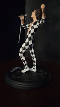Cargar imagen en el visor de la galería, Queen knucklebonz Rock Iconz Freddie Mercury
