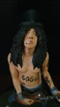 Cargar imagen en el visor de la galería, Guns N’ Roses Slash 2005 Knucklebonz Rock Iconz
