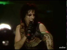Load and play video in Gallery viewer, Alice Cooper 2017 Knucklebonz Rock Iconz
