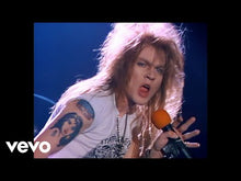 Video laden en afspelen in Gallery-weergave, Guns N’ Roses 2018 Knucklebonz Rock Iconz Bundle
